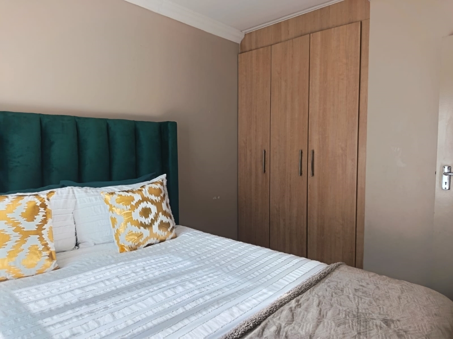 2 Bedroom Property for Sale in Geelhoutpark North West